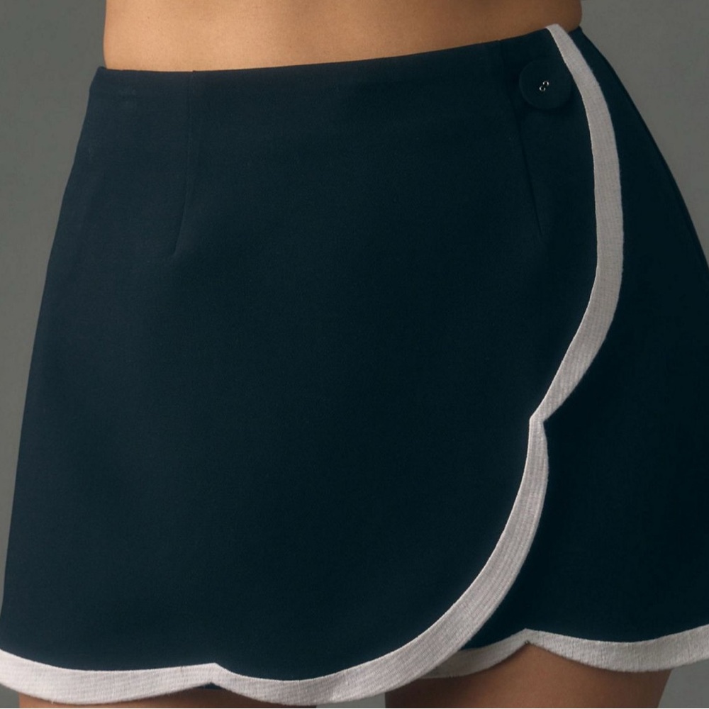 Anthropologie Maeve Scallop Trim Skort Size 4
